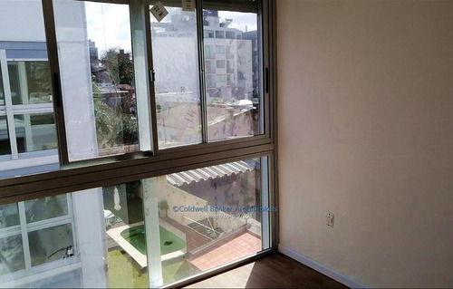 Apartamento De 2 Dormitorios En Venta En Pocitos Nuevo