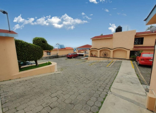 Casa Condominio En Venta En Hacienda Tétela, Cuernavaca Morelos.