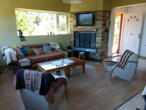 Imagen 4 de 17 de Hermoso Departamento, Apacible Y Con Una Maravillosa Vista Al Lago Nahuel Huapi.