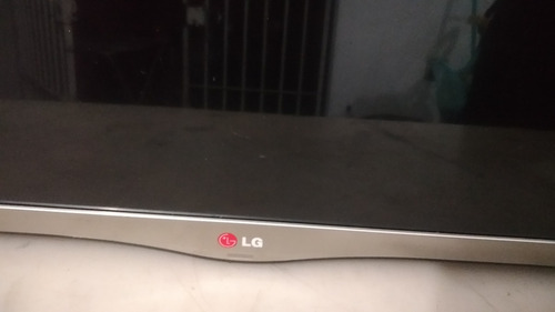 Imagem 2 de 7 de Peças Tv LG 47la6610 Com Tela Quebrada