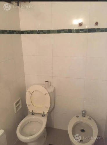 Apartamento - Centro - Amplio Con División, Viv U Of, G.c 2.200