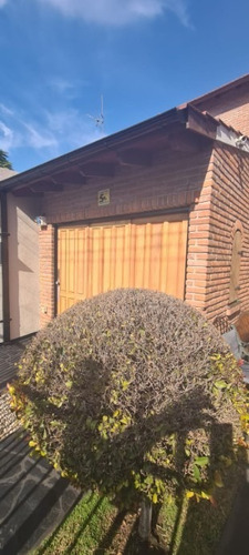 Imagen 2 de 14 de Chalet En Venta En Villa Sarmiento