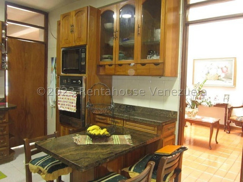 Imagen 8 de 24 de Casa En Venta El Cafetal Caracas. En Calle Cerrada Con Vigilancia