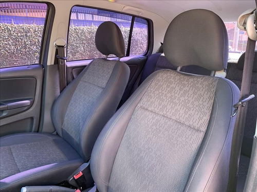 Imagem 8 de 8 de Volkswagen Fox Fox 1.6 Flex Manual