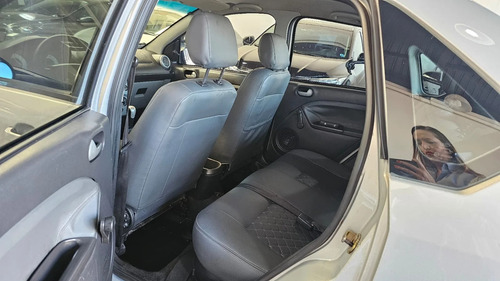 Ford Fiesta 1.0 MPI SEDAN 8V FLEX 4P MANUAL