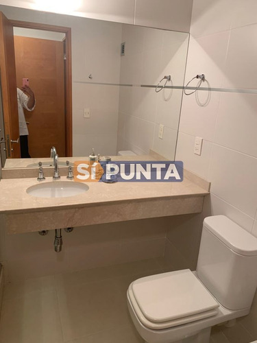 Imagen 16 de 21 de Apartamento En Alquiler Anual