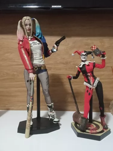 Boneca Arlequina Action Figure Harley Quinn.