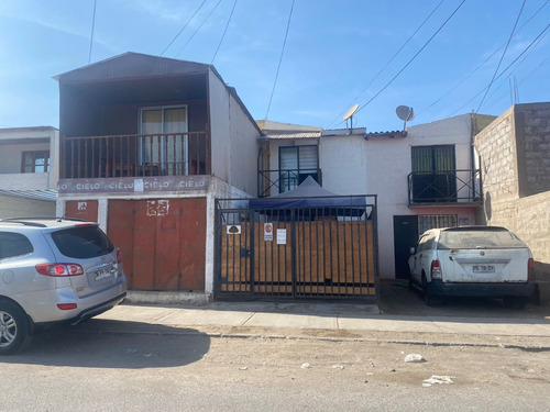 Casa De 2 Pisos, Villa Frei Comuna Alto Hospicio