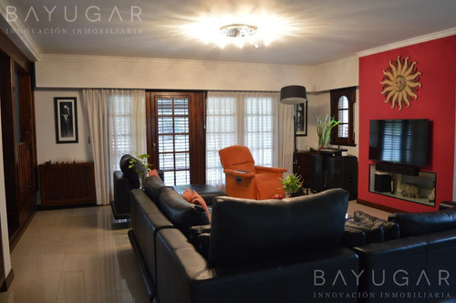 Imagen 3 de 30 de Venta - Casa Sobre Amplio Terreno En Villa Mora Bayugar Negocios Inmobiliarios