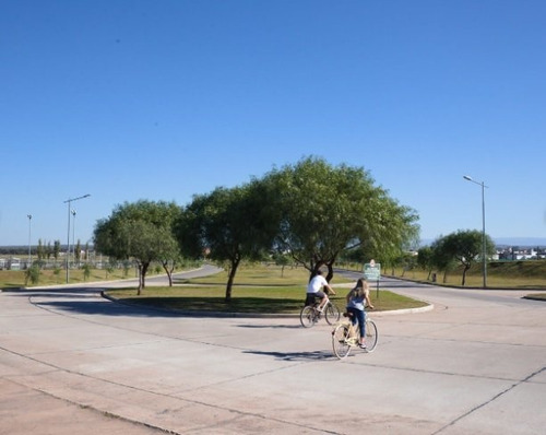 Imagen 4 de 9 de Venta De Lote En 7 Soles Zona Parterres!!