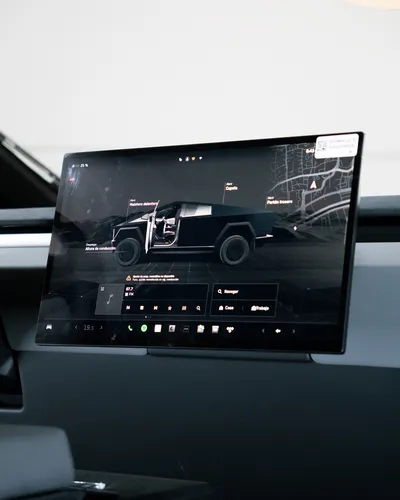 Tesla Cybertruck Tres Motores