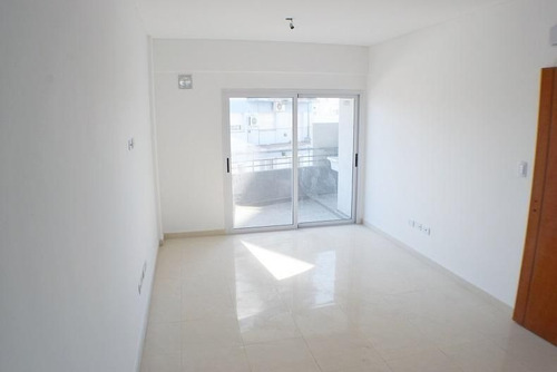 Imagen 3 de 12 de Departamento En Venta En Ramos Mejia Centro
