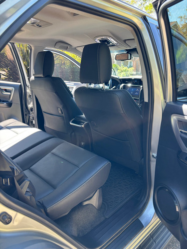 Toyota Hilux SW4 2.8 Srx 204Cv 4X4 7As At