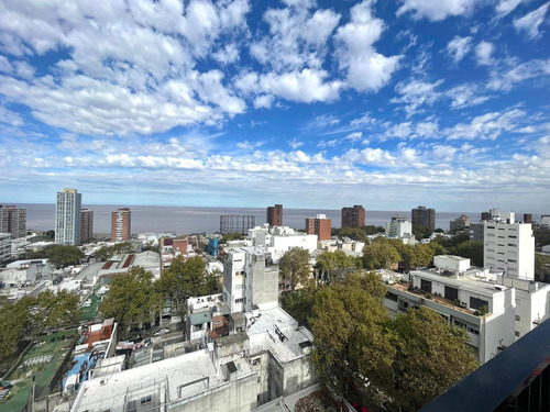 Venta Apartamento 1 Dormitorio Con Terraza, Con Renta - Centro