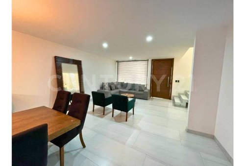 Casa En Venta En Mayorazgo En Leon Gto