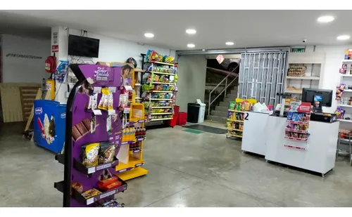 Venta De Local En Primer Piso De Edificio Sector Chingüí