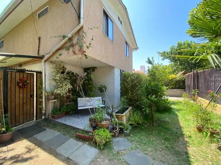 Imagen 1 de 24 de Amplia Casa (122419)