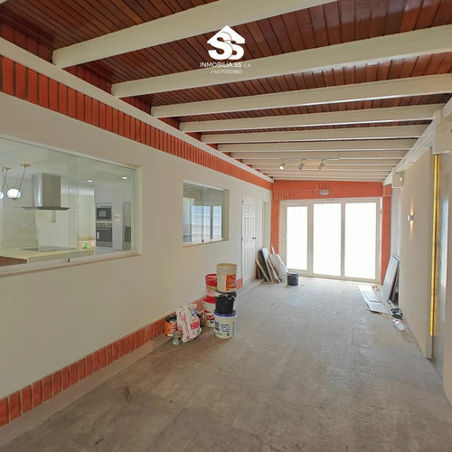 Se Vende Hermosa Casa En Urb. Aramagua Country - Maracay