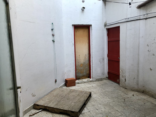 Oportunidad 2 Phs + Local Comercial En Block En Parque Patricios!