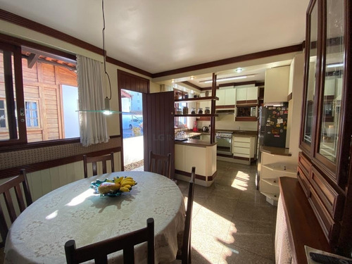 Imagem 9 de 28 de Casa No Anita Garibaldi Com 4 Quartos Para Venda, 330 M² - Lg8009