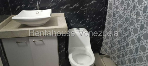 Casa En Venta En La Candelaria Maracay 25-24156 Irrr