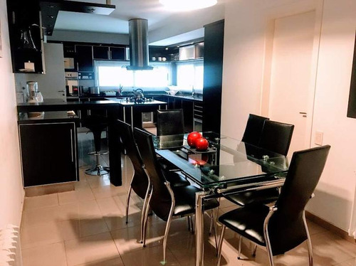 Casa (uso Comercial) En Venta, Cerro De Las Rosas. En Pleno Tejeda, Zona Norte