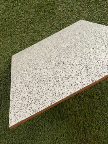 Imagen 2 de 3 de Ceramica Piso Pared Nacional 33x33 Blanca Puntos Negros