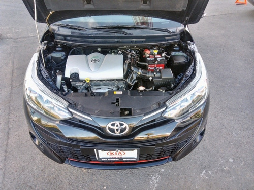 Imagen 13 de 14 de Toyota Yaris 2018 1.5 5p S At Cvt