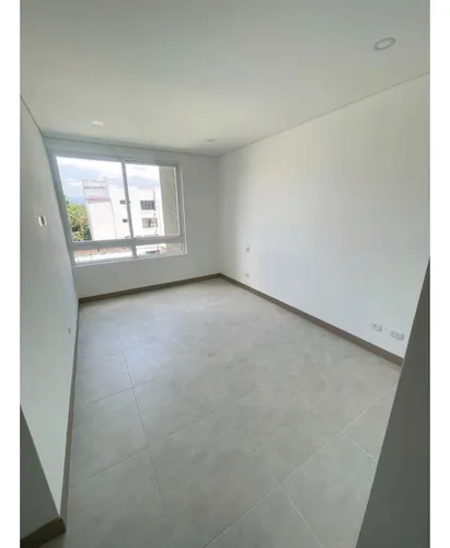 Alquilo Apartamento En C.r Portus 3.52- La Flora