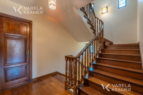 Casa En Venta En Martínez