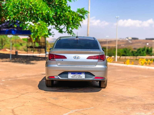 Imagem 4 de 11 de Hyundai Hb20s 1.0 Vision