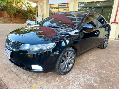 Imagen 1 de 8 de Kia Cerato Cerato Automático Caja Secuencial