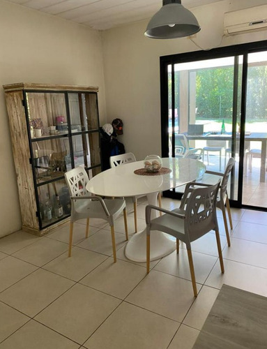 Casa Con Muy Buena Ubicación En Altos De Hudson I