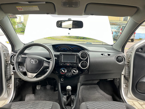 Toyota Etios 1.3 16v X 5p