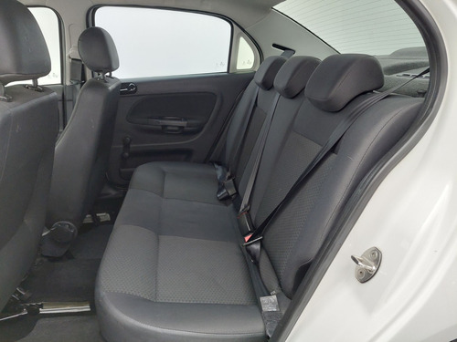Volkswagen Voyage 1.0 12V MPI TOTALFLEX 4P MANUAL