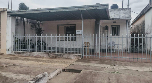 Vendo Casa En Zona Céntrica Resistencia. Chaco. Acepto Auto