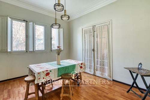 Encantadora Y Amplia Casa En Venta En El Corazón D...