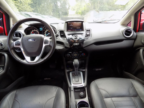 Ford Fiesta Titanium 2014
