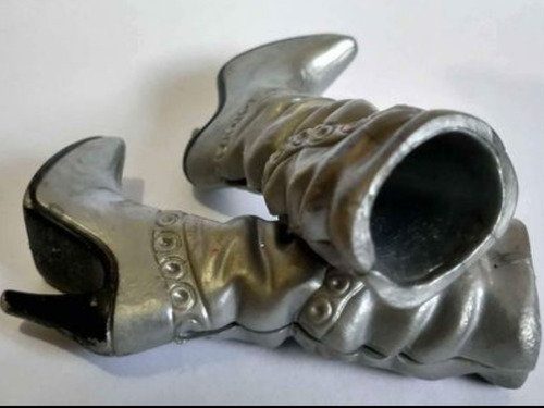 Refacción Botas Plateadas My Scene Barbie (Usado)