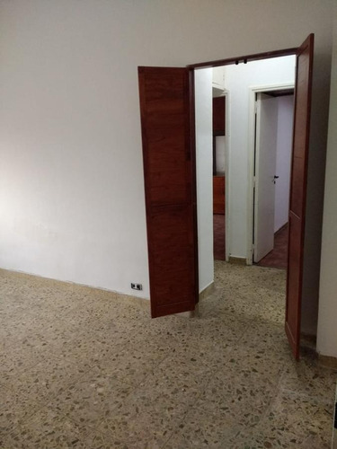 Imagen 2 de 12 de Departamento En Venta De 3 Ambientes En San Telmo