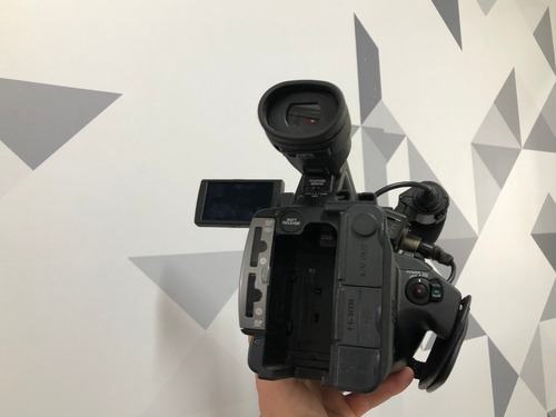 Câmera Sony Hxr Nx3 Full Hd Grava Em Sd Card