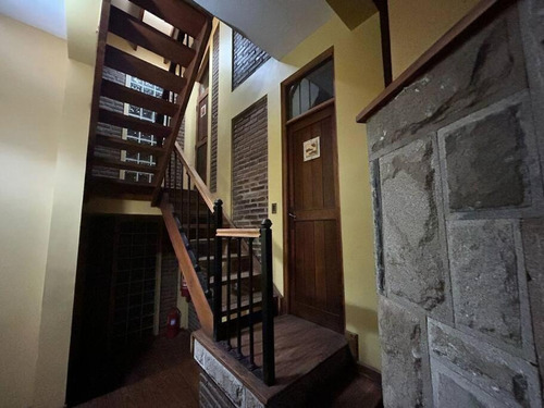 Casona Con Salón De Eventos