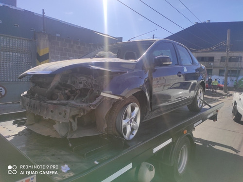 Ford Focus Trend Chocado 2.0 16v