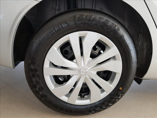 Imagem 6 de 6 de Nissan Versa 1.6 16v Sense