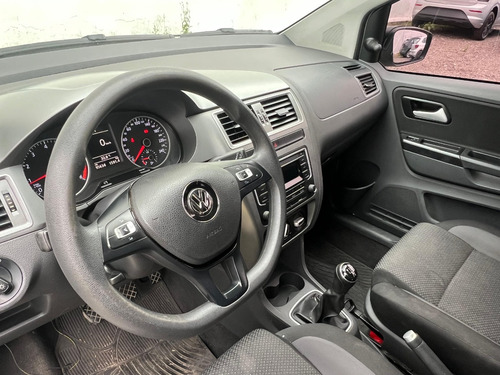 Volkswagen Suran 1.6 Comfortline 101cv