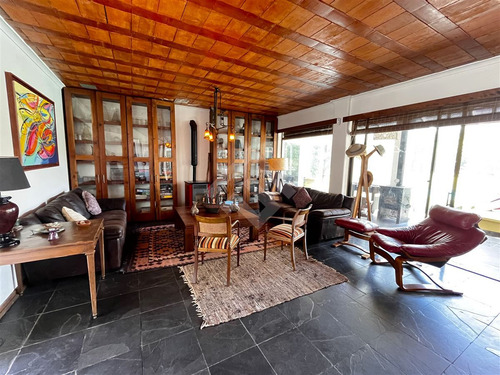 Casa En Venta De 3 Dorm. En Maitencillo En Condominio