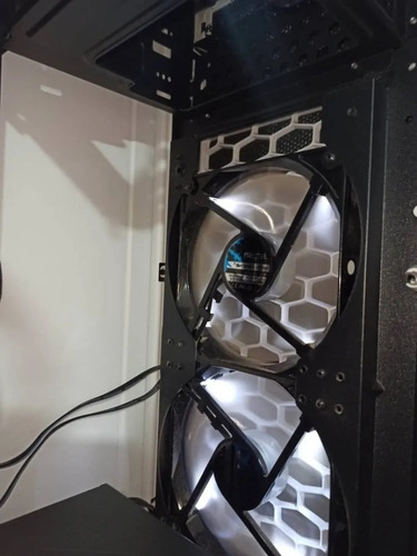 Imagen 3 de 4 de Cpu Computador Ryzen 3 2200g Asrock Motherboard Evga 450