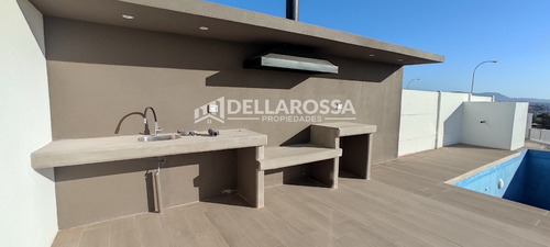 Casa En Condominio Privado, Ubicación Y Vista Privilegiada