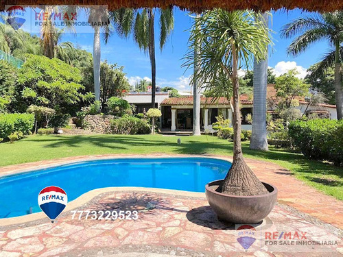 Venta De Casa En Privada, Col. Palmira, Cuernavaca, Morelosclave 4617