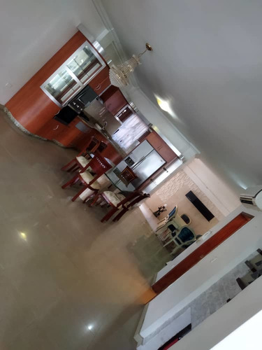 Imagen 3 de 14 de Townhouse En Venta Mañongo Cerca De Kromi Gavip